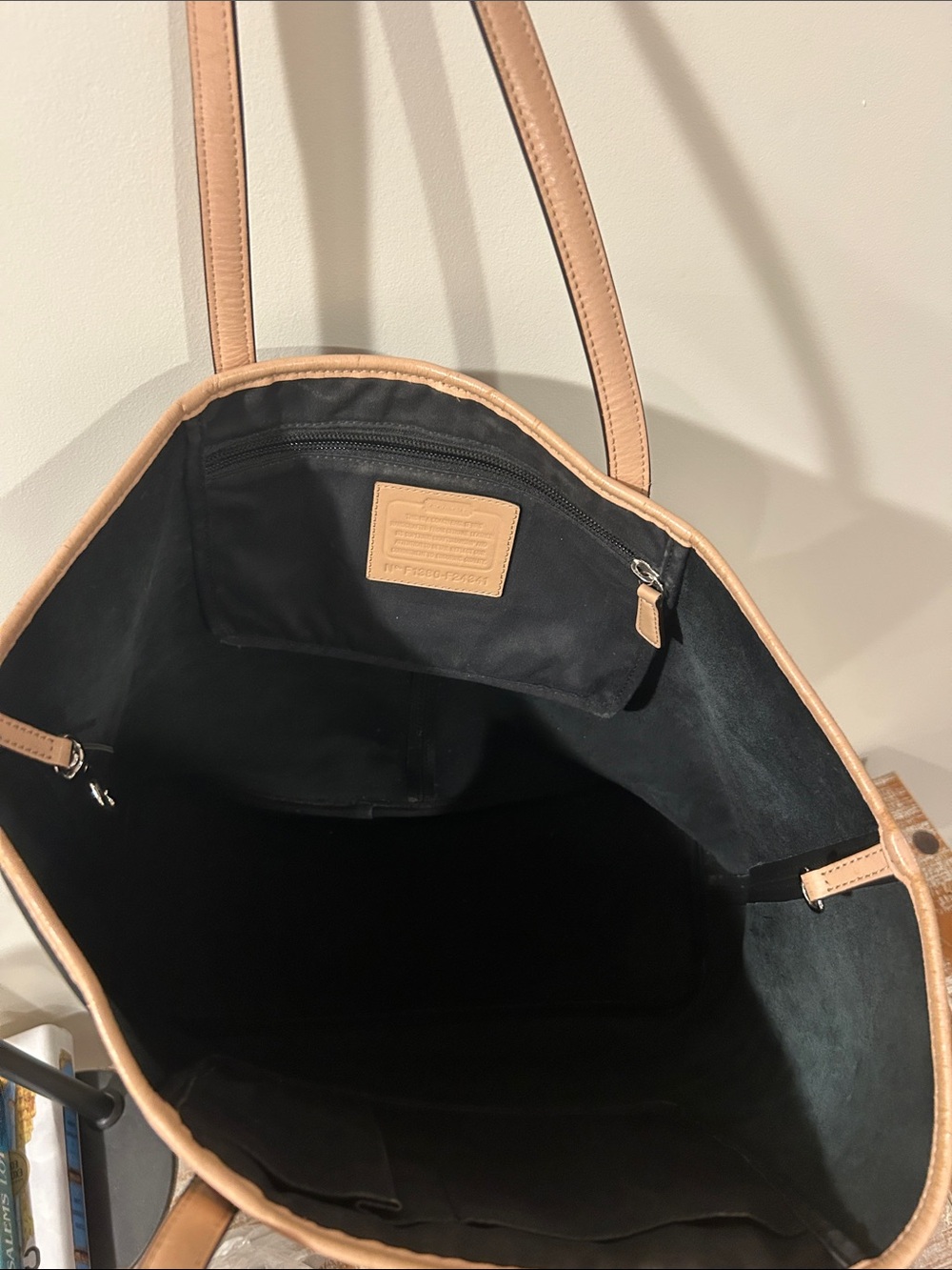 Coach Black City Tote with Beige Trim F24341 - Picture 4 of 9